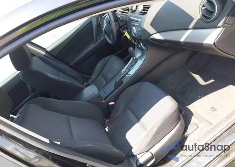 2011 Mazda Mazda3 I Touring z USA, uszkodzony, nr VIN JM1BL1VG9B1407775